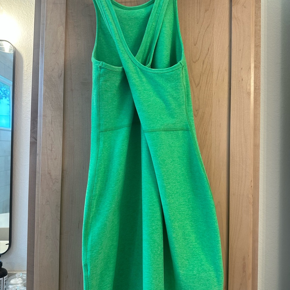 Beyond Yoga Green Lock and Key athletic dress - Picture 2 of 4
